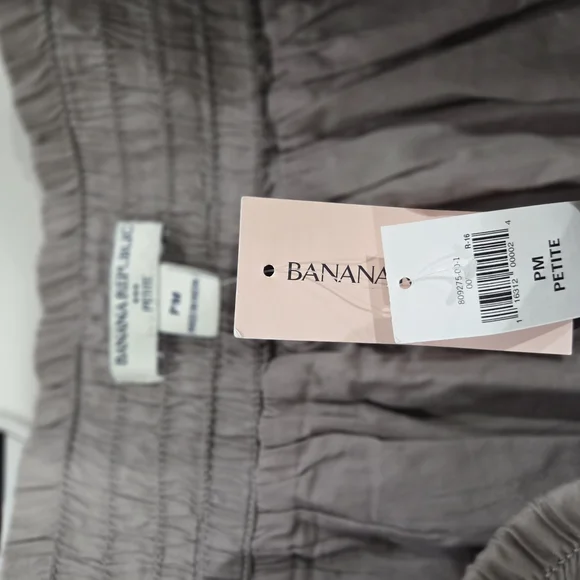 Banana Republic Gray Smocked Skater Mini Skirt - Picture 2 of 7